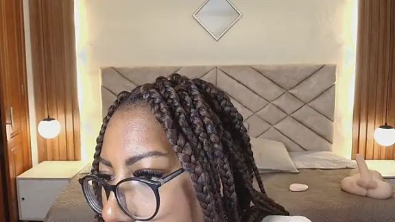 Raquel_jones