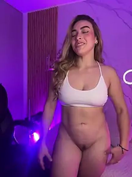 KYLIE_JONES6