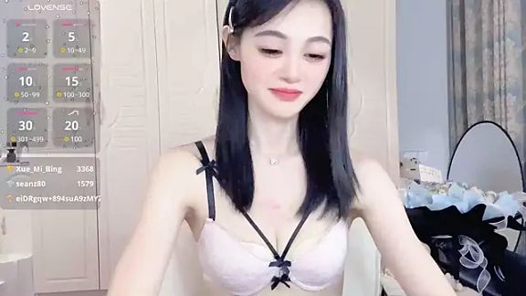 Mila825