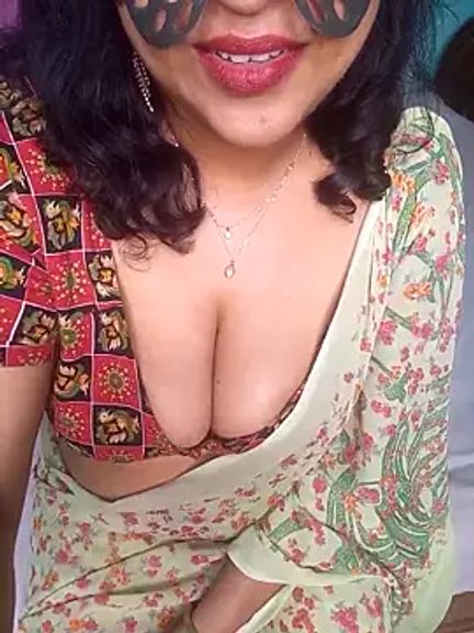 Laaly_Sona