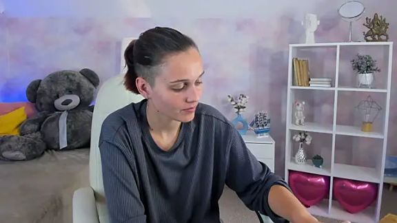 Sonya_Bladee