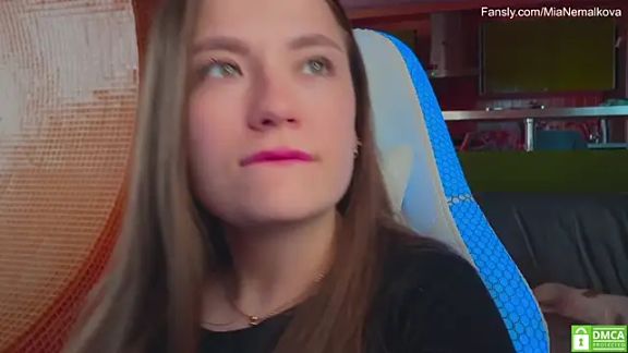mia_here