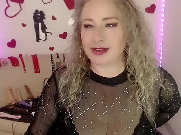 sofiacurvy_45
