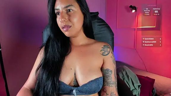 CURVY_EBONY_MILF