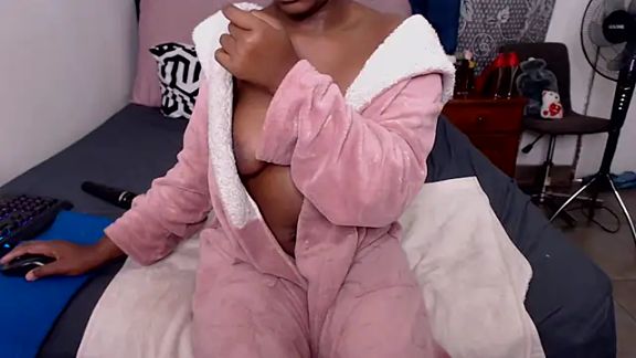 shy-lillyX22