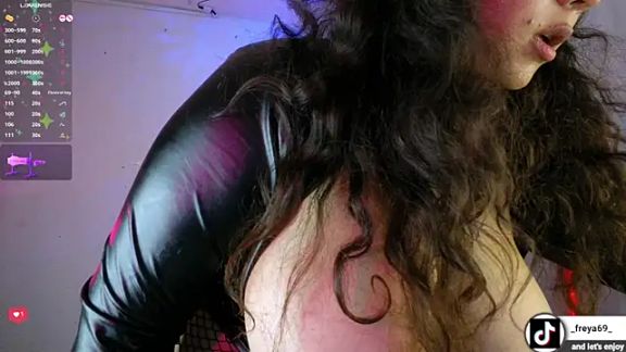 freya69_