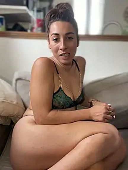 Lyly_laurensaa_