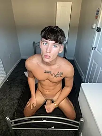 naughtyboy0124