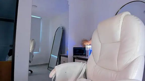 alexa_tobar