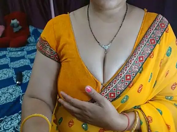 Sexy_Yashvi