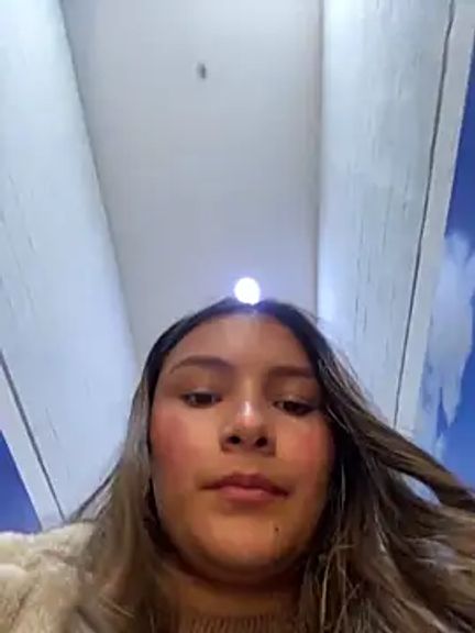 Vanessa-17_