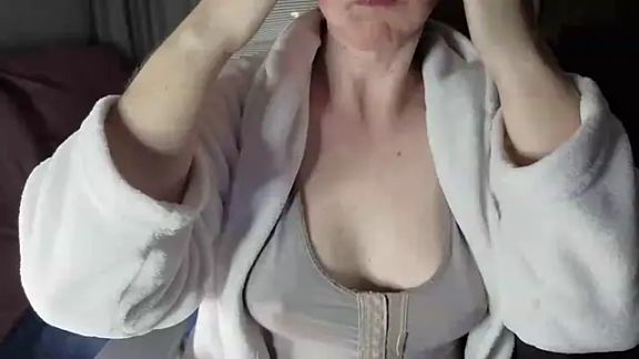 MommyLoveWetOrgasm