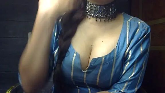 Naughty-Riya