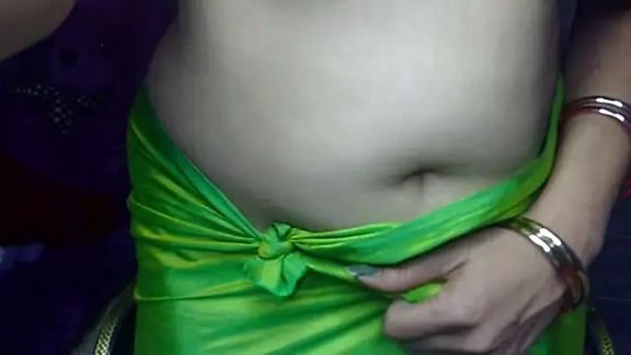 Naughty-Riya