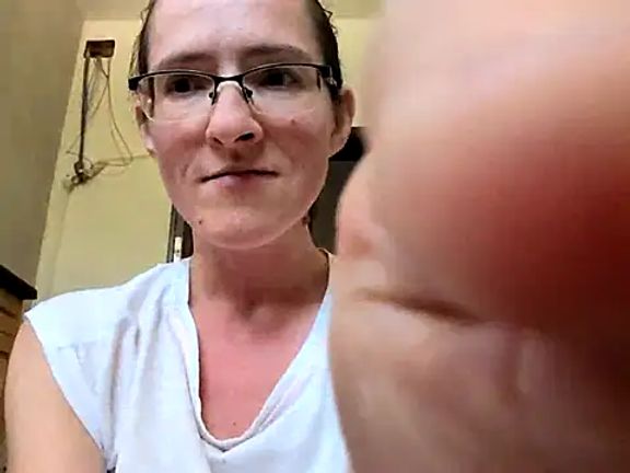 Milky_hairy_mommy