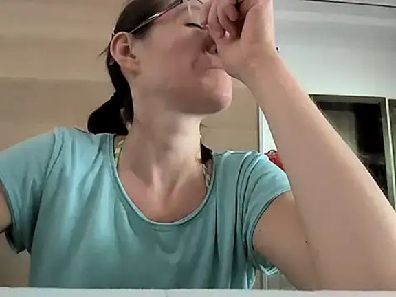 Milky_hairy_mommy