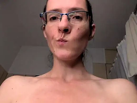 Milky_hairy_mommy