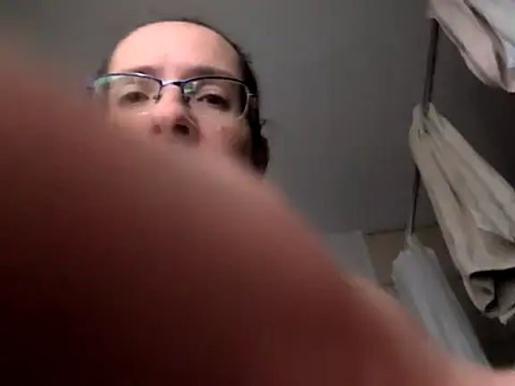 Milky_hairy_mommy