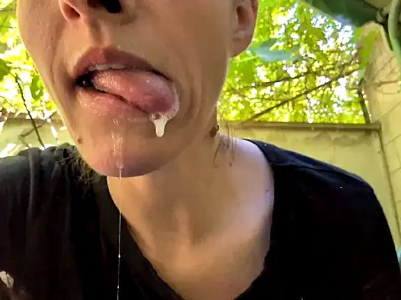 Milky_hairy_mommy