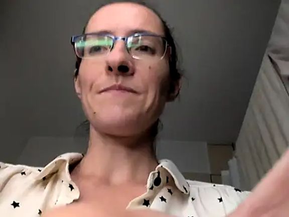Milky_hairy_mommy
