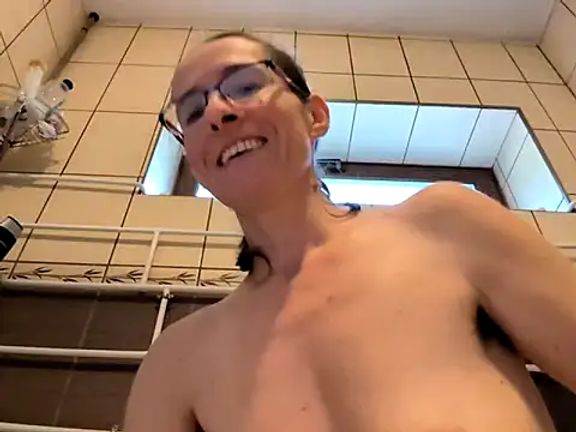 Milky_hairy_mommy