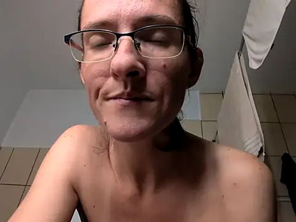 Milky_hairy_mommy