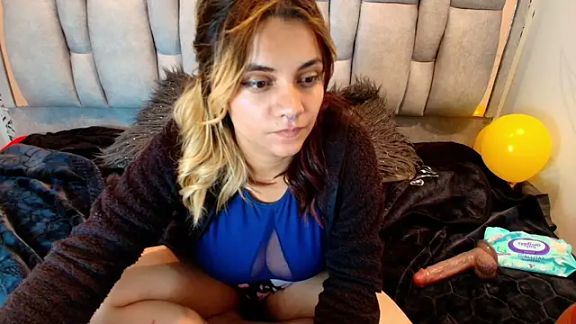 Kiara_Cruz__