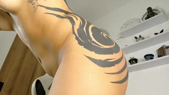 sara_queen10