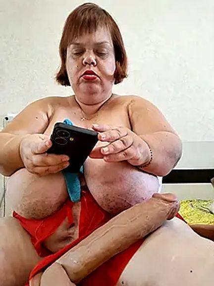 MIDGET-TITS