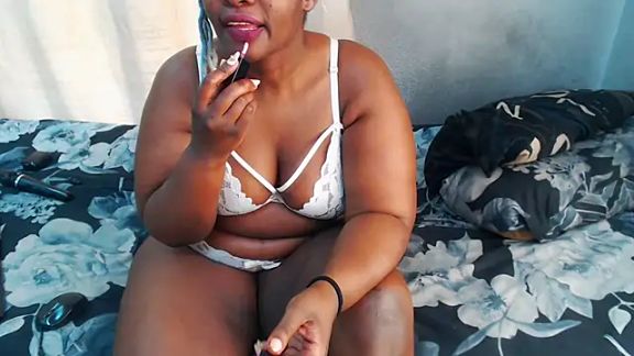 curvydarckcohocolate