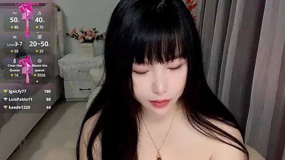 stripchat-yaoyao