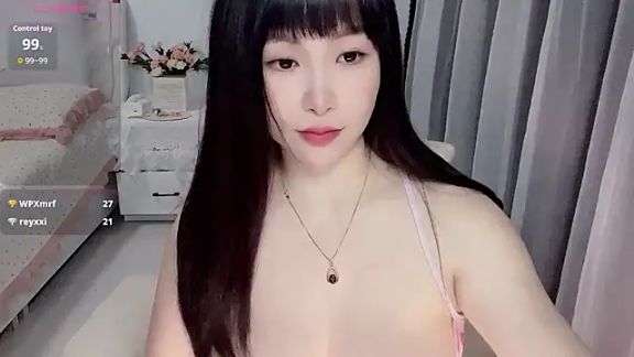 stripchat-yaoyao