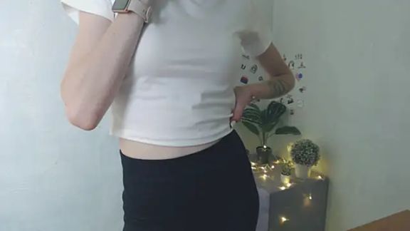AliceFlirtt_