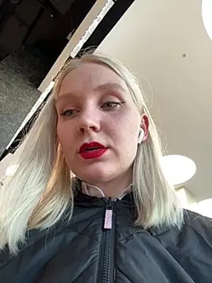 Blond_doll