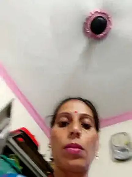 Sexy-Suhani2