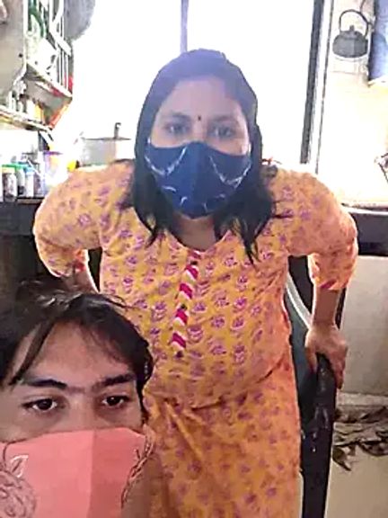 MOM-SUN-COUPLE