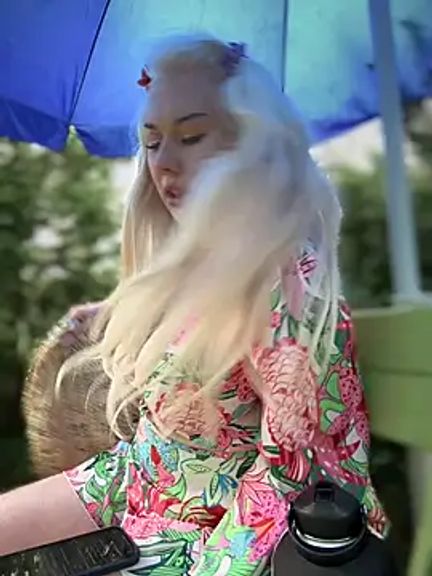 LaraHollywood