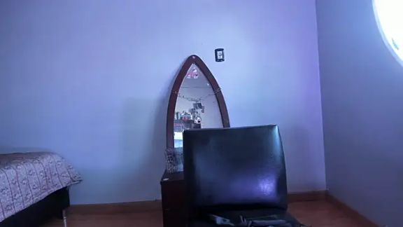 Pamela_Squirtt