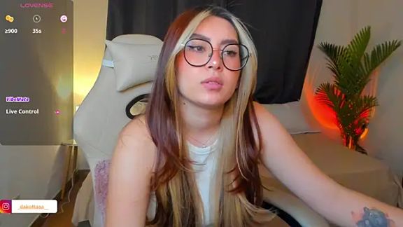 dakottaa_