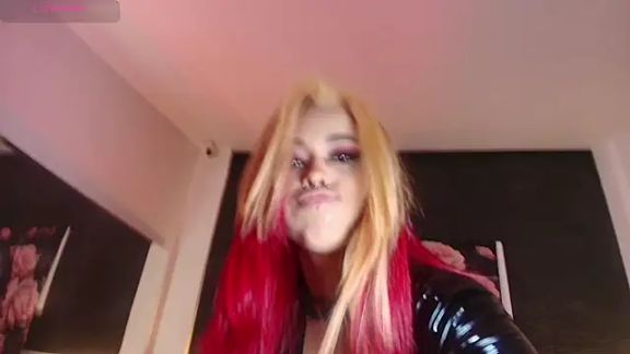 EvaaFoxxy1