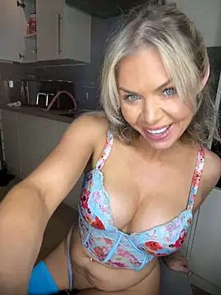 MrsJasminDoll
