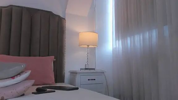 Emma_Torres__