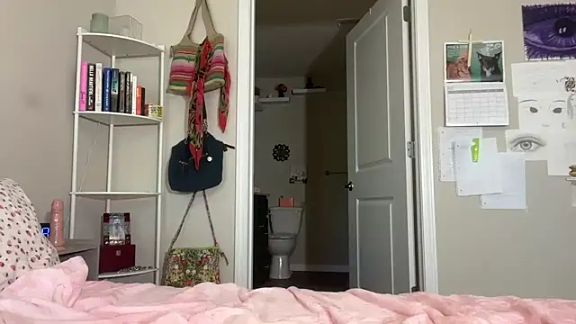 nextdoorlaur