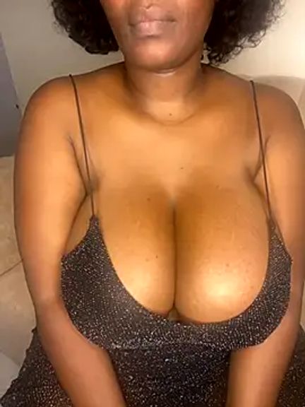 Naughty-sonia2