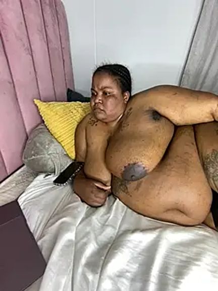 MissLola27