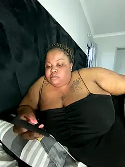 MissLola27