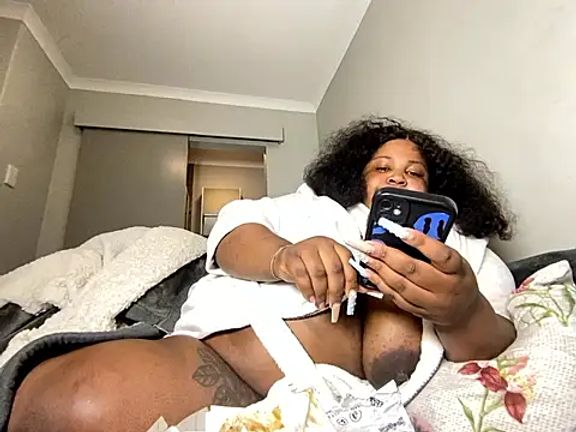 MissLola27
