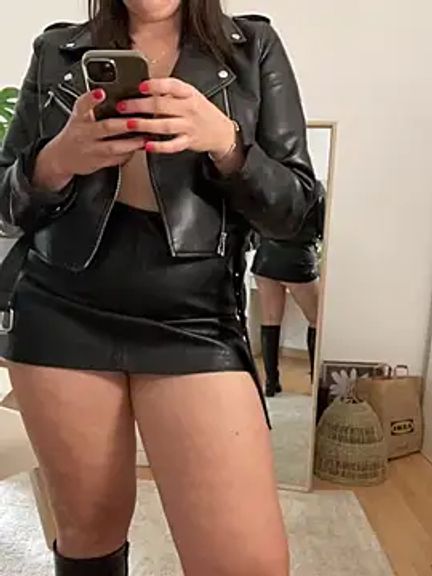 Chloe-taa