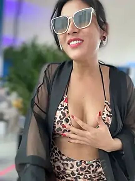OUTDOOR_QUEEN010