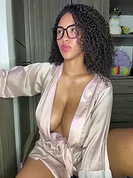 Mia_sweet80